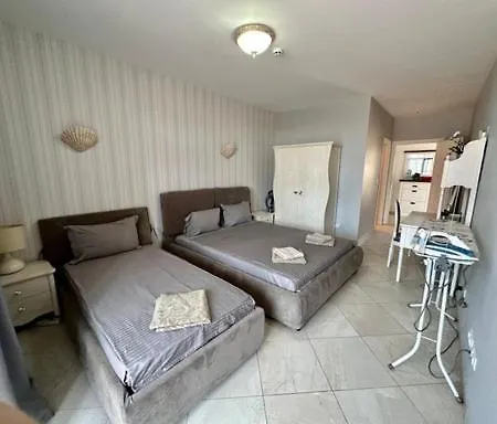 Flores Garden - Aqua G - Apartment